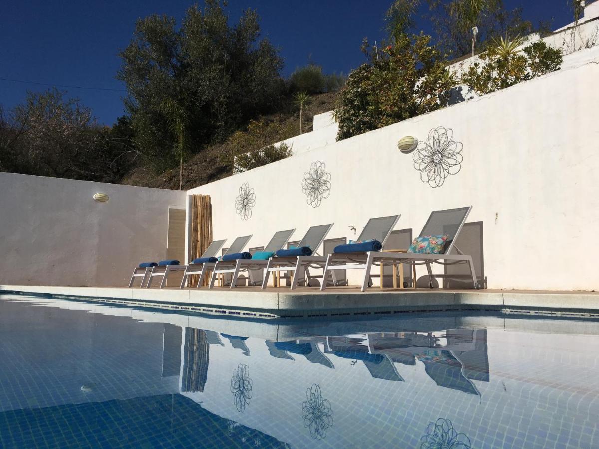 B&B And Apartments Cortijo La Zapatera Canillas de Aceituno Екстериор снимка