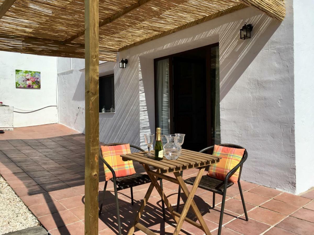 B&B And Apartments Cortijo La Zapatera Canillas de Aceituno Стая снимка
