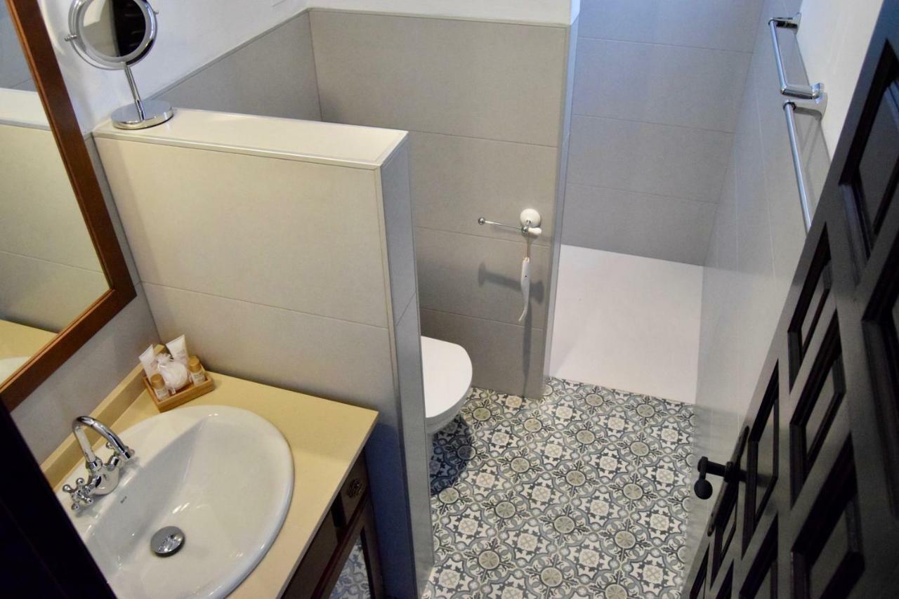 B&B And Apartments Cortijo La Zapatera Canillas de Aceituno Екстериор снимка
